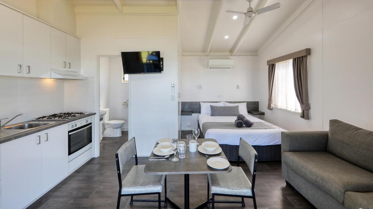 Lake Boga Caravan Park 外观 照片