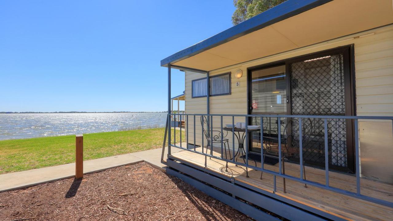 Lake Boga Caravan Park 外观 照片