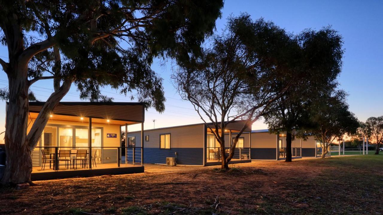 Lake Boga Caravan Park 外观 照片