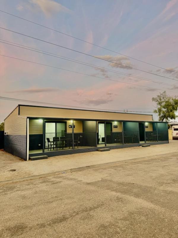 Lake Boga Caravan Park 外观 照片