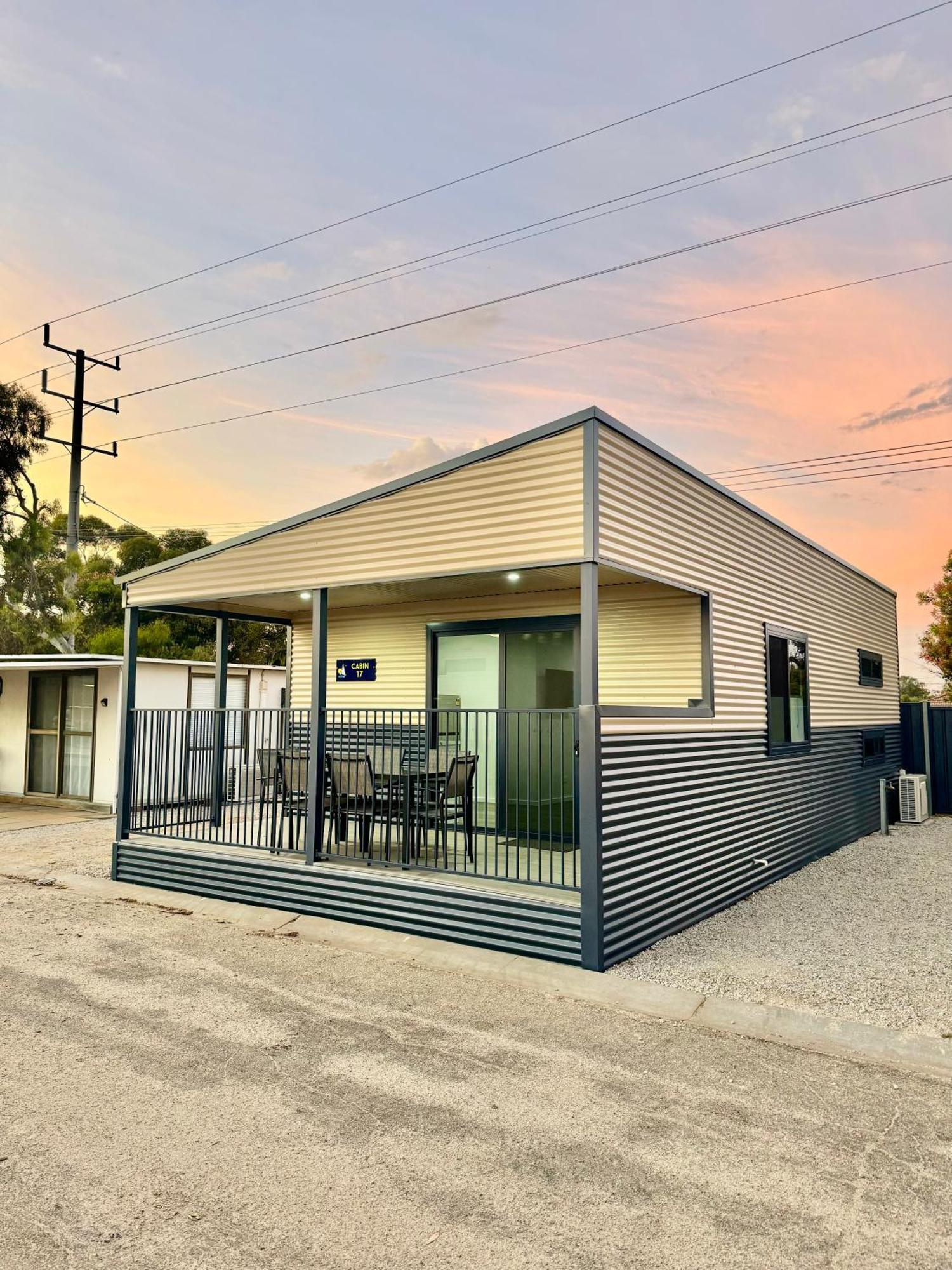 Lake Boga Caravan Park 外观 照片